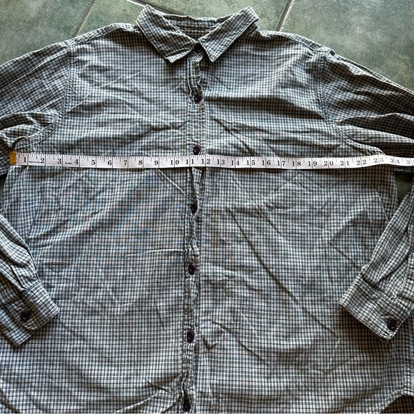 Boys Venezia Jeans Long Sleeve Dress Shirt
Good condition
Size 14/16 - Picture 5 of 6